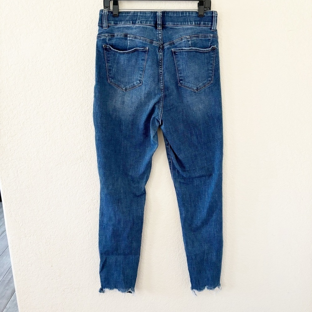 14 Tall NY&Co Curvy Sculpting Skinny Jeans - Picture 2 of 10